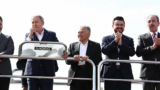 Akar'ın ziyaretleri mitinge dönüştü... Büyük ilgi var...