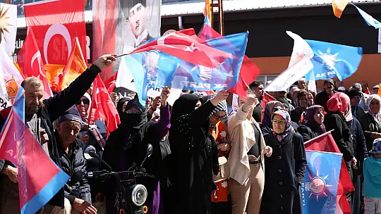 Akar'ın ziyaretleri mitinge dönüştü... Büyük ilgi var...