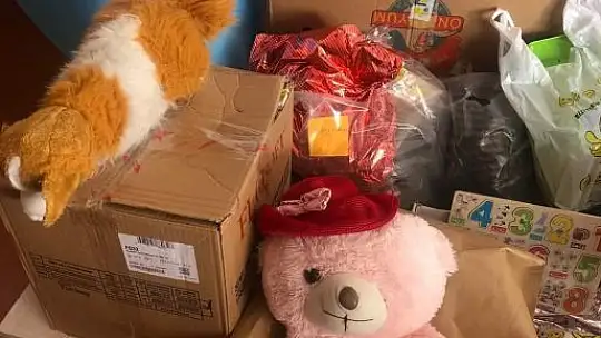 Tomarzalı çocuklar oyuncaklarını depremzede çocuklar ile paylaştı