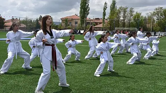 Kılıç, '3'den 93'e Spor sporu çok önemli noktalara geldi'