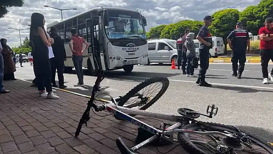Trafik kazasında hayatını kaybeden 15 yaşındaki hafız toprağa verildi