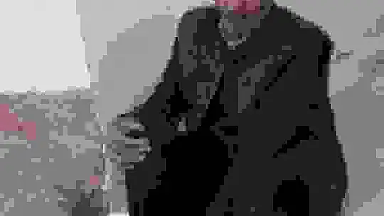 Traktör devrildi altına kalan sürücü öldü