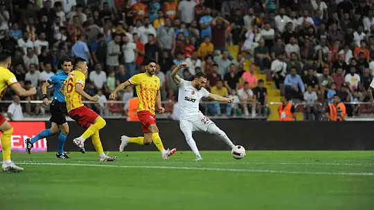 Karşılaşmada ilk 15 dakika geride kaldı