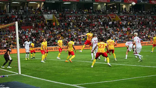 Kayserispor sezona iyi başladı! Son şampiyon Kayseri'den çıkamadı: 0 - 0