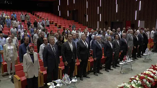 Şahin, 'Elektrikli araç ekosisteminin gelişmesi için standartlar yayınlıyoruz'