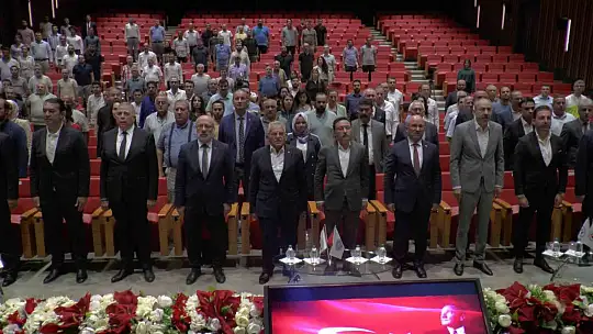 Şahin, 'Elektrikli araç ekosisteminin gelişmesi için standartlar yayınlıyoruz'