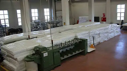 Öğrencilerin ürettiği 623 yatak depremzedelere gönderildi