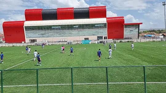 U18 Türkiye Şampiyonası: Kayseri Atletikspor: 3- Samsun Büyükşehir Belediyespor:0