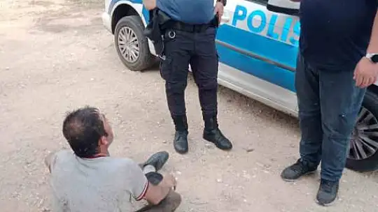 Uçurumda mahsur kalan şahıs itfaiye ekipleri tarafından kurtarıldı