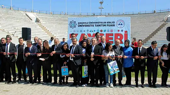 Erciyes Üniversitesi'nde, Üniversite Tanıtım Fuarı açıldı