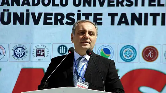 Erciyes Üniversitesi'nde, Üniversite Tanıtım Fuarı açıldı