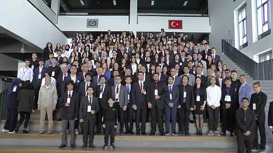 Vali Çiçek gençlere seslendi: Sizlerden yardım istiyoruz