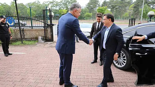 Vali Çiçek İl Emniyet Müdürlüğü'nü ziyaret etti