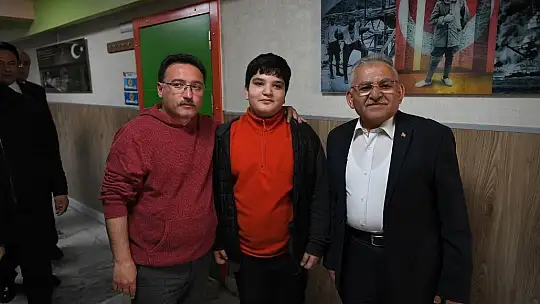 Vali Çiçek ve Başkan Büyükkılıç'tan eğlenceli 'deprem bilinçlendirmesi'