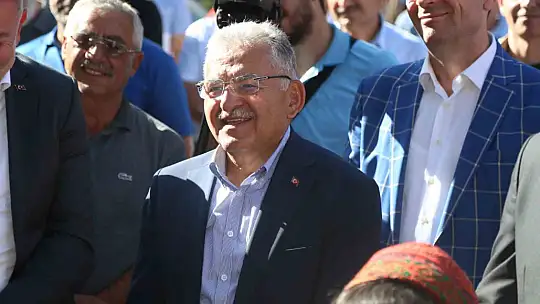 Vali Çiçek ve Büyükkılıç, Sarkafe ve Kitap Kafe'nin açılışını yaptı