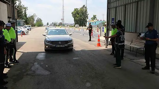 Vali Elban bayram denetimine katıldı, vatandaşları uyardı