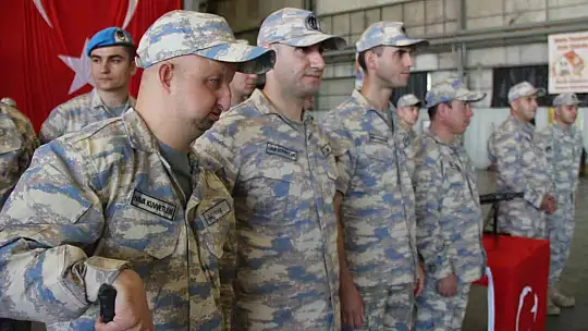 Engelli bireyler asker olmanın heyecanı yaşadı