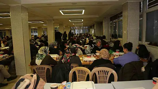 İftar sofrası ramazan boyunca misafirlerini ağırlayacak