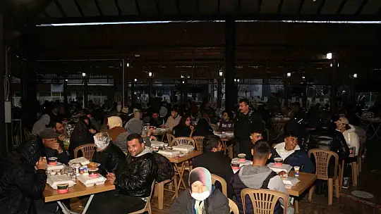 İftar sofrası ramazan boyunca misafirlerini ağırlayacak