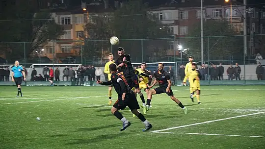 Esen Makina finalde...