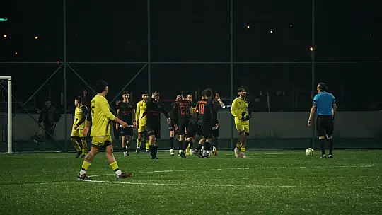 Esen Makina finalde...