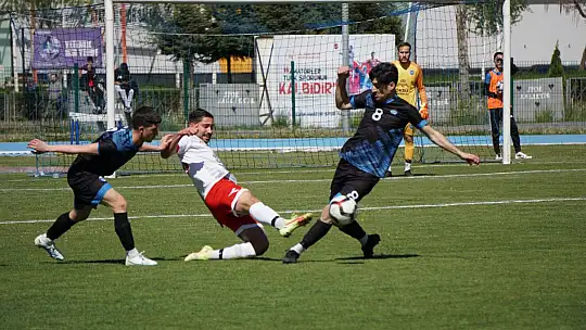 Develi 90'da Attı Bal'da Kaldı