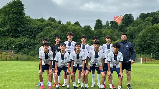 Kayseri'den Kartepe'ye Uzanan Müthiş Bir Futbol Kampı!..