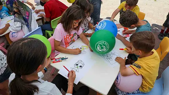 Gezici kütüphane Talas'ta yollara düştü