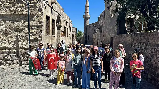 Kur'an Kursu öğrencilerine 'Tarihi Talas Gezisi'