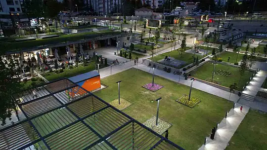 Talas'ın yeni meydanı bölge sakinlerinden tam not aldı