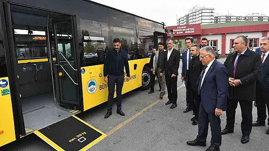 Yeni otobüslerin ilk testini Başkan Büyükkılıç yaptı