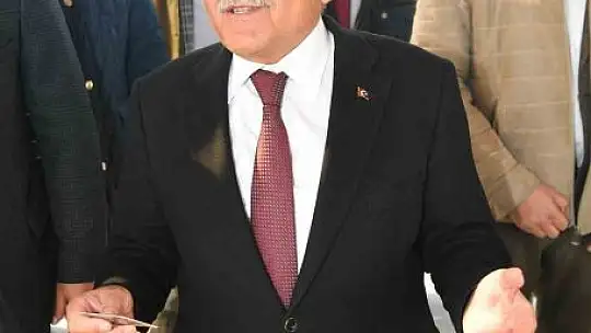 Yeni tramvay hattı hizmete başladı, Başkan Büyükkılıç vatman koltuğuna oturdu