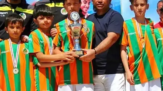 Yiğit Türkkan,  Alanyaspor'a transfer oldu