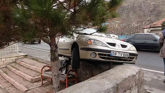 Faciadan dönüldü: 2 yaralı