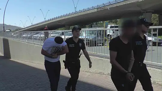 Kayseri'de uyuşturucu ticareti yapan şahıslar adliyeye sevk edildi