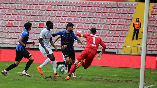 Ziraat Türkiye Kupası: DG Sivasspor: 3 - Karacabey Belediyespor: 0