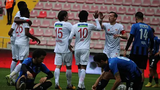 Ziraat Türkiye Kupası: DG Sivasspor: 3 - Karacabey Belediyespor: 0