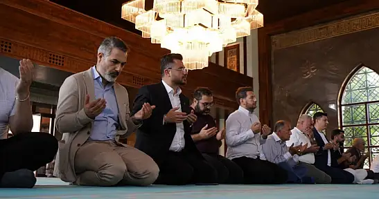 AK Parti Kayseri'de hayatını kaybeden teşkilat mensupları anıldı