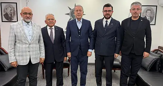 AK Parti Kayseri İl Başkanlığında dikkat çeken buluşma!