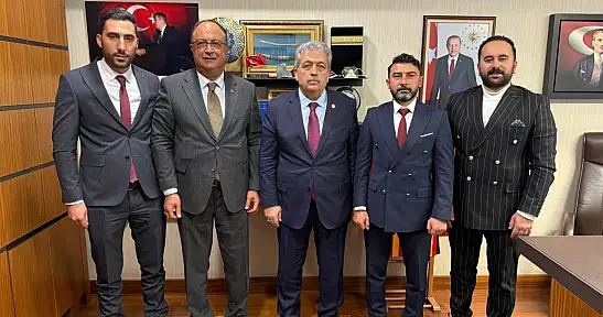 AK Parti Tomarza teşkilatından TBMM'ye ziyaret çıkarması!