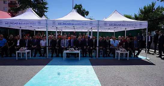 Kayseri'de dikkat çeken teslim! Anahtarlar sahiplerini buldu
