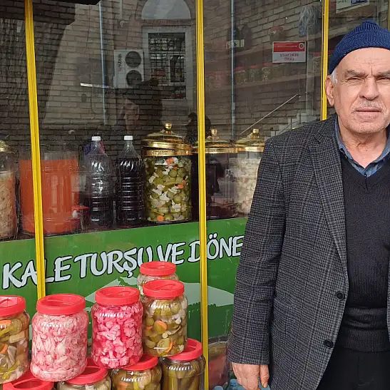 Kayseri'de seyyardan başlayarak kendi dükkanını kuran Mustafa Kaya'nın hikayesi...