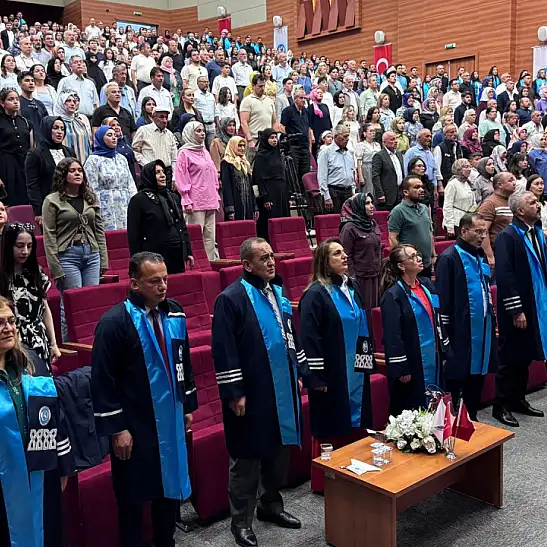 (KAYÜ) Uygulamalı Bilimler Fakültesinden yüzlerce öğrenci mezuniyet heyecanı yaşadı