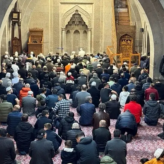 Melikgazi İlçe Müftülüğünden Enderun usulü teravih namazına davet var