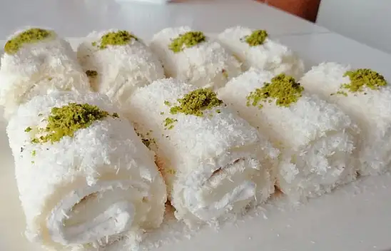 30 dakikada Pratik Tatlı Tarifi: Paşa Sarması - Türk Mutfağı