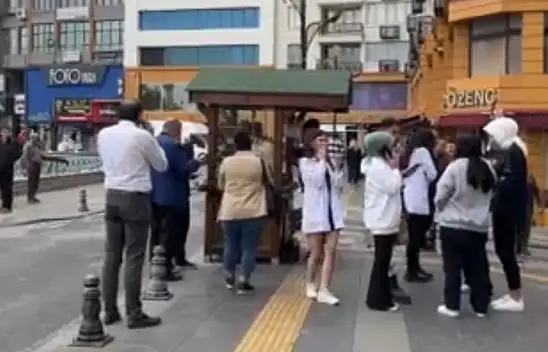 4,7 büyüklüğündeki depremin ilk görüntüleri!