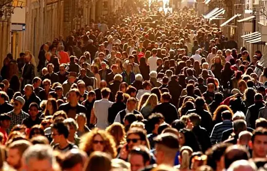 700 bin kişiyi kaybetti!