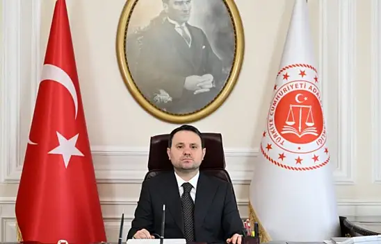 Adalet Bakanı Gürlek duyurdu: İki cinayet dosyası daha aydınlatıldı!