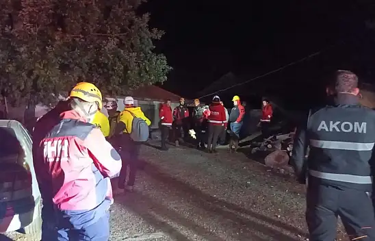 Depremde 6 ev hasar gördü!