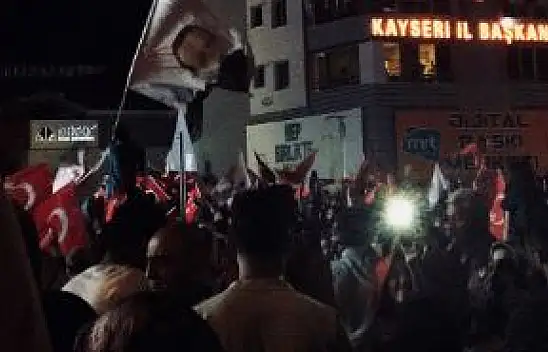 AK Parti Kayseri'de 5 ilçeye yeni başkanlar atandı!